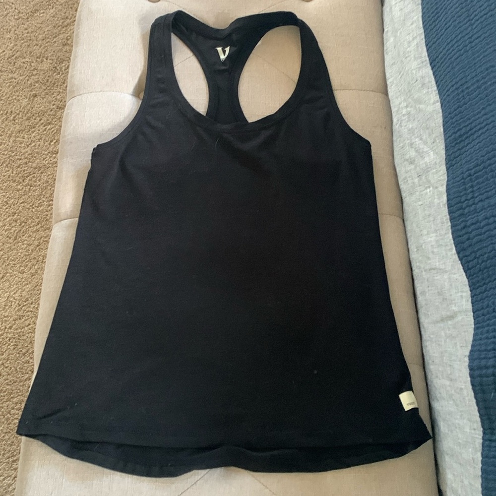 Vuori Tank Medium